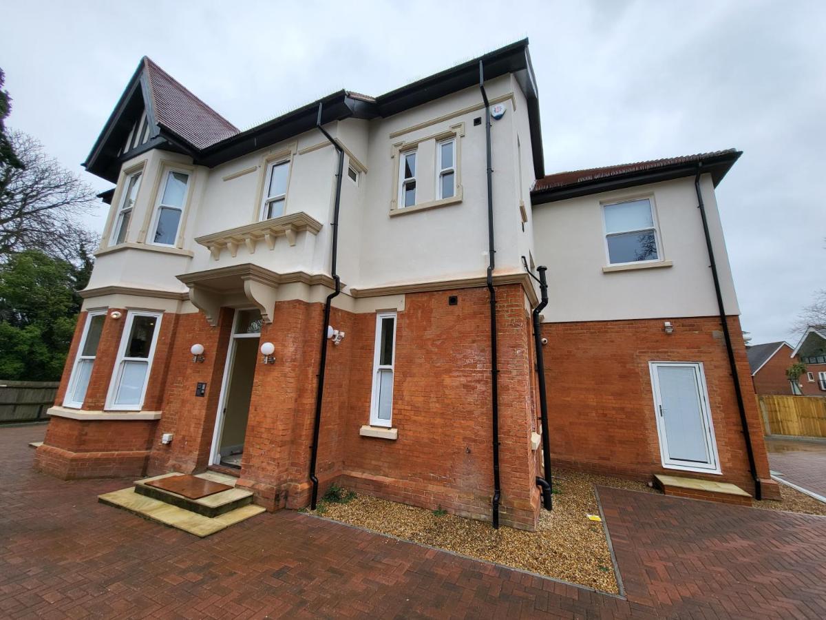 Sands House - Luxury Modern Studios With Secure Parking In Epsom, Surrey מראה חיצוני תמונה