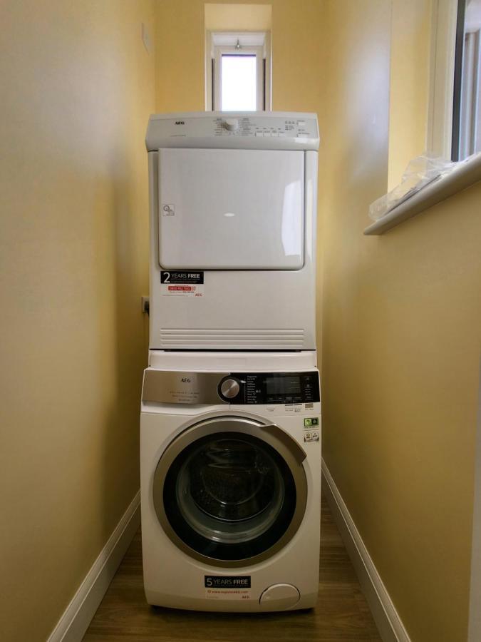 Sands House - Luxury Modern Studios With Secure Parking In Epsom, Surrey מראה חיצוני תמונה